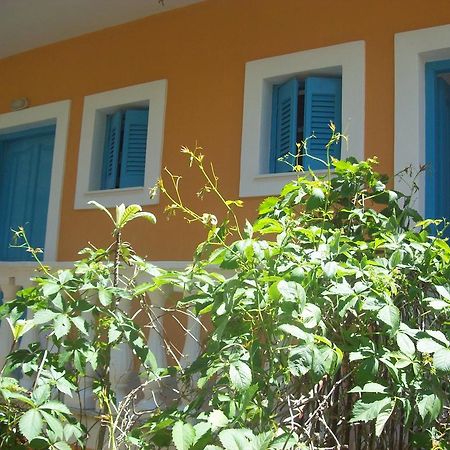 Villa Vania Gardenos Vitaládes Exterior photo