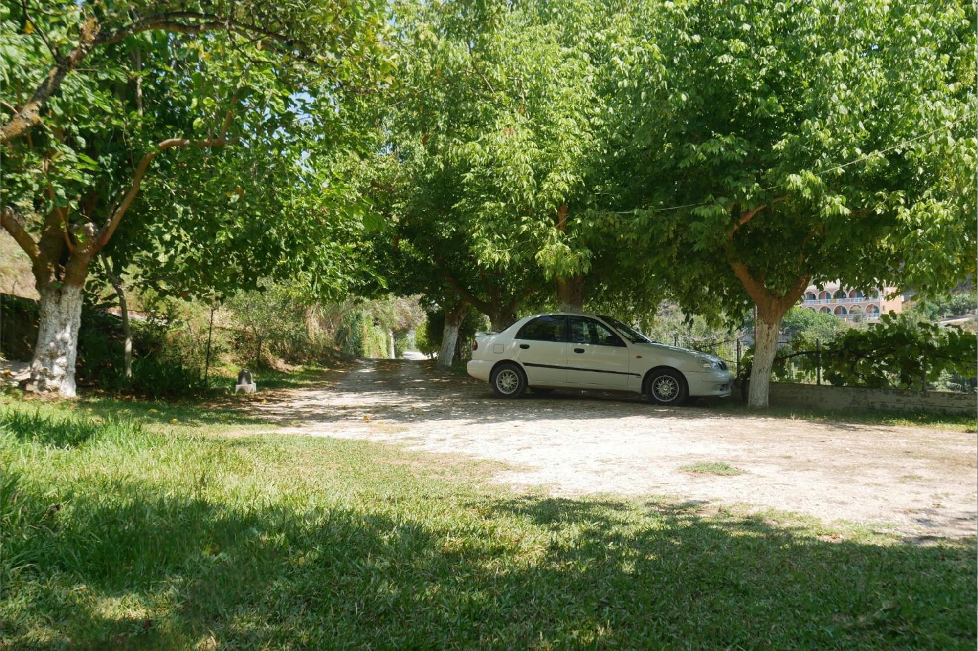Villa Vania Gardenos Vitaládes Exterior photo