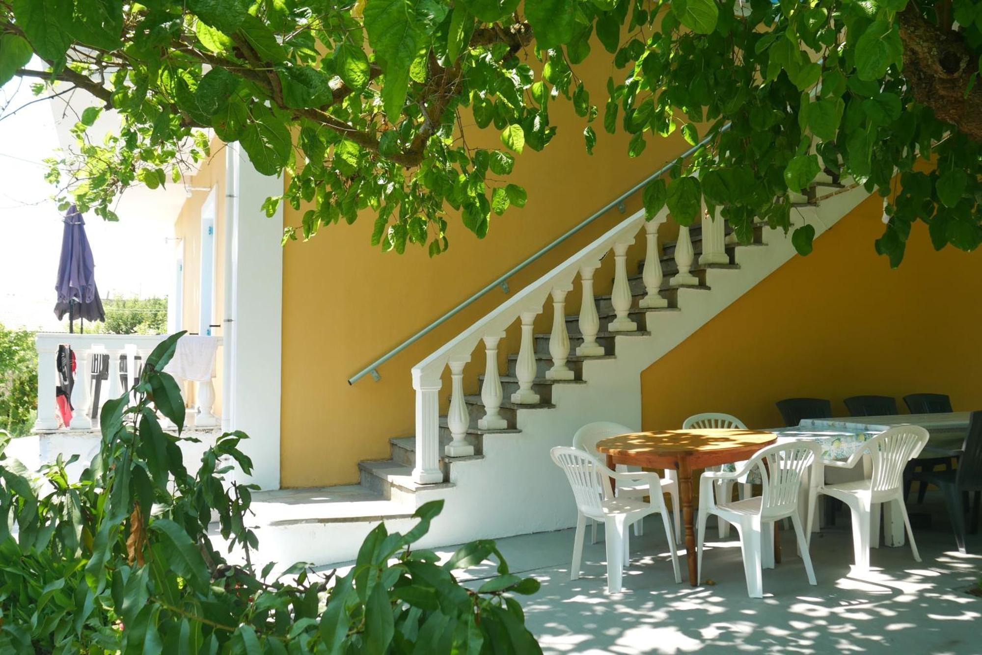Villa Vania Gardenos Vitaládes Exterior photo