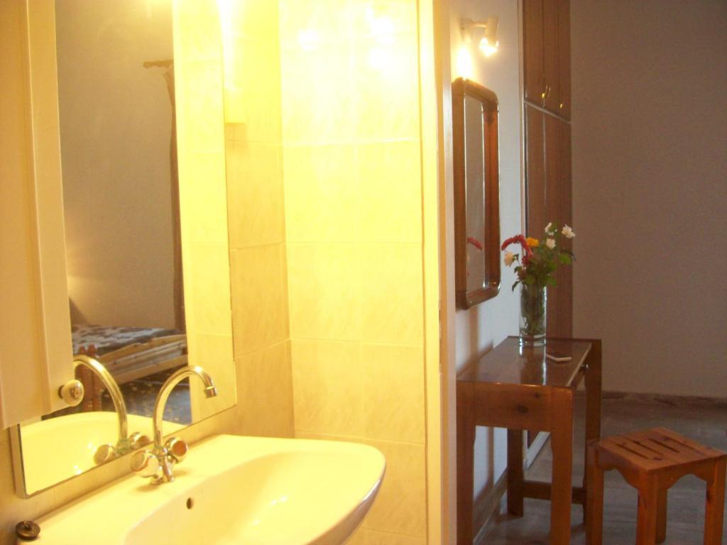 Villa Vania Gardenos Vitaládes Room photo